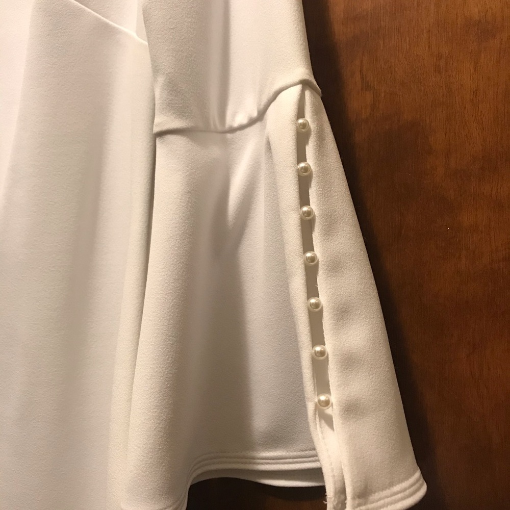 White Calvin Klein knee-length dress. - Picture 3 of 7